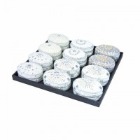 Cajita ovalada blanca con piedras 6 modelos distintos 4,5x8,5x5,5 cm
