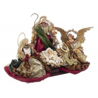 Belén navideño Misterio Sagrada Familia con Ángel de la Guarda textil y resina granate, beige y dorado 30,5x20x38h cm Medidas